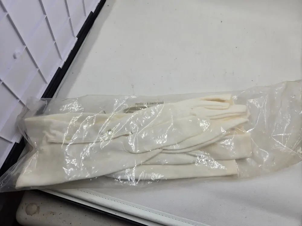 Vintage Dents Dress Gloves, Deadstock New in Package Made in England Size 7.5